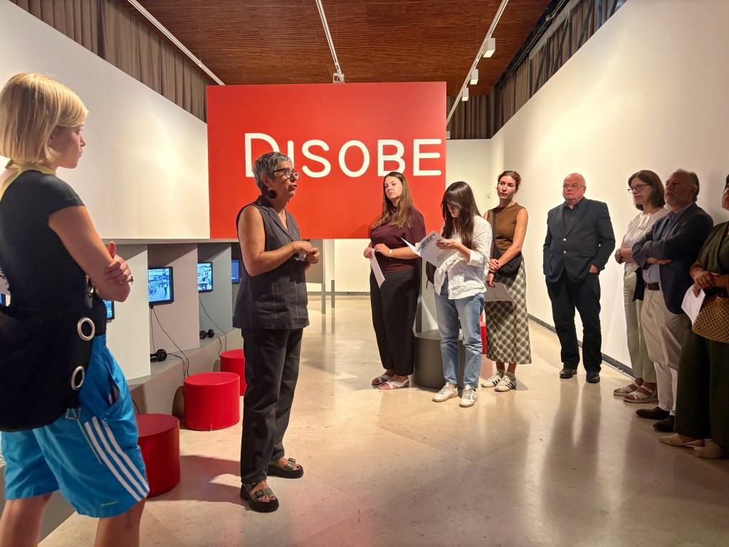 Visit to Disobedience Archive with Ângela&nbsp;Ferreira